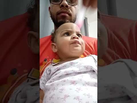 Maria Fernanda tomando antibiótico para tosse #shorts #children