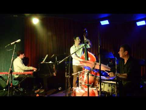Ed Uribe Trio 3.25 @JZ Latino