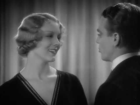 Footlight Parade (1933) -- Mr. Kent gets distracted.