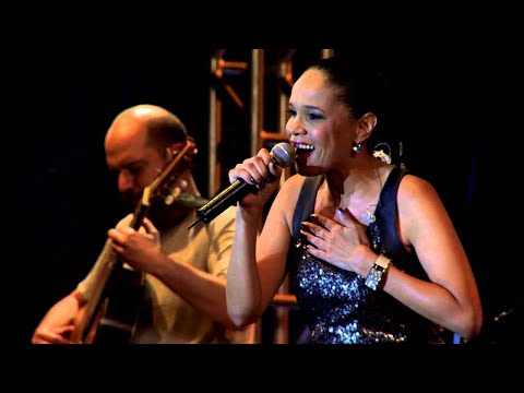casuarinaoficial - Casuarina - Dia de Graça (com Teresa Cristina / DVD 10 anos de Lapa)