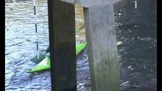 preview picture of video 'kayak slalom à landerneau'