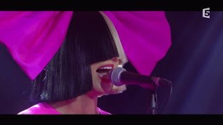 Sia en Live, avec &quot;Bird set free&quot; - C à Vous - 28/01/2016