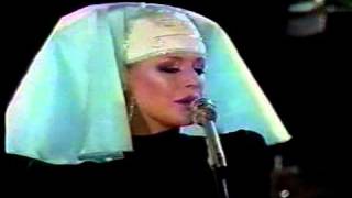 MARIANNE FAITHFULL &amp; DAVID BOWIE - I GOT YOU, BABE (1973)