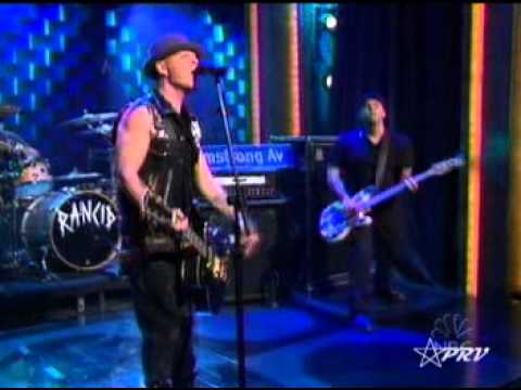 Rancid feat. Vic Ruggiero (The Slackers) & Skinhead Rob - Red Hot Moon (Live On Conan).mpeg