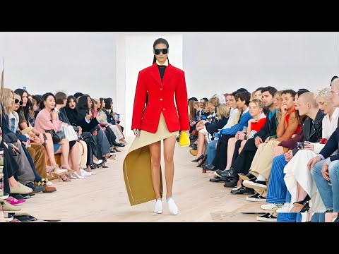 YouTube — Paris Fashion Week: Watch