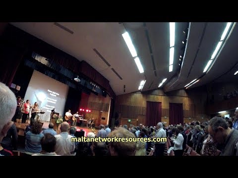 Andrew Cauchi Sings Dawl il-gnus (Light of the World)