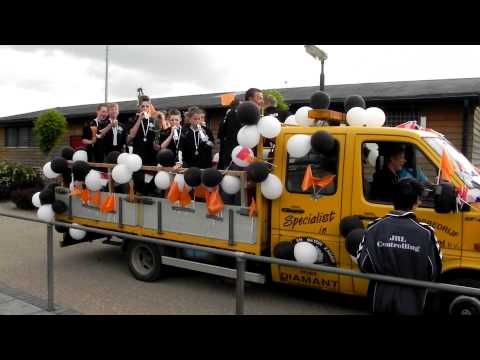 WWNA D1 kampioen rijden op de kar.MOV