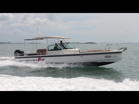 Axopar 28 T Top with aft cabin