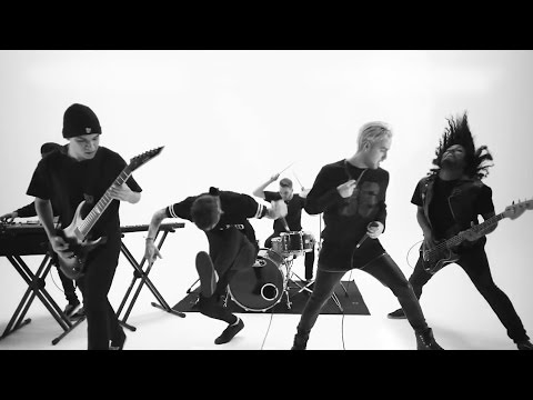 Issues - Stingray Affliction (Official Music Video) online metal music video by ISSUES