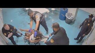 Cuyahoga County jail officers torture Chantelle Glass with pepper spray—and let her suffer