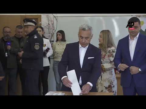 First-round winner Simion, banned candidate Calin Georgescu ballots Romania's presidential run-off