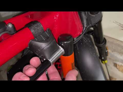 Kryptonite U-Lock mounting on Juiced HyperScrambler 2