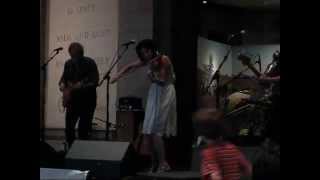 Carrie Rodriguez -- Devil In Mind (Live 2014)