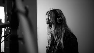 Paula Mattheus &amp; Despistaos - ¿Para qué? ( video oficial)