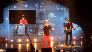 Aldebert - 2013 - Lens - 14 La soucoupe volante