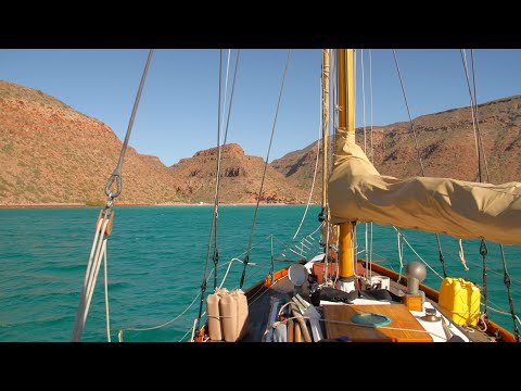 07 | Sailing the Sea of Cortez on a Wooden Boat, La Paz and Espiritu Santo