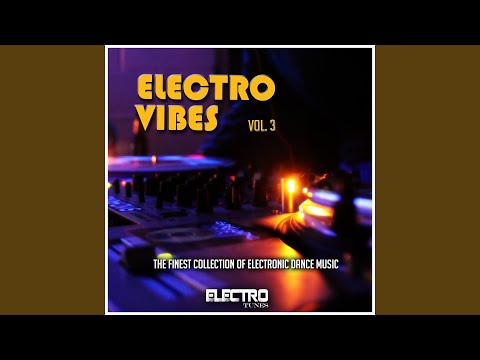 Andromeda / Tintarella Di Luna (feat. Maria Chiara) (Matt Joe Edm Remix)