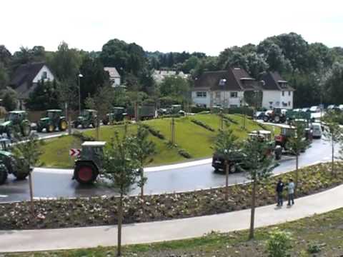 Flashmob Iserlohner Bauern im neuen Sümmeraner Kreisel