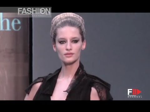 GUY LAROCHE Fall 2009/2010 Paris - Fashion Channel