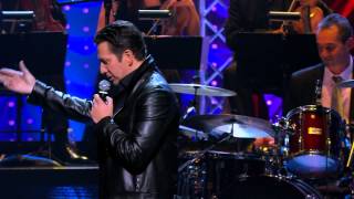 Laurent Gerra imite Johnny Hallyday et  les Vieilles Canailles