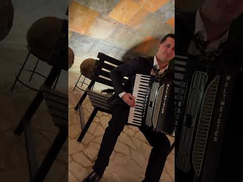 Muharrem Ahmeti ft Mr. Sero