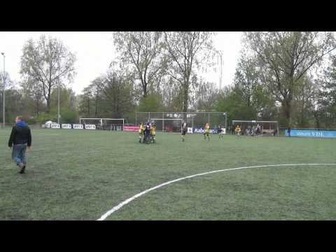 VDL ME1 - FC Binnenmaas ME1 0-0 (Kampioenswedstrijd)