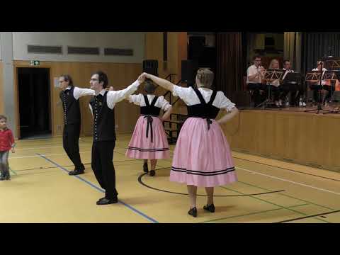 "Am großen Brunnen"-Banater Schwabenkinder