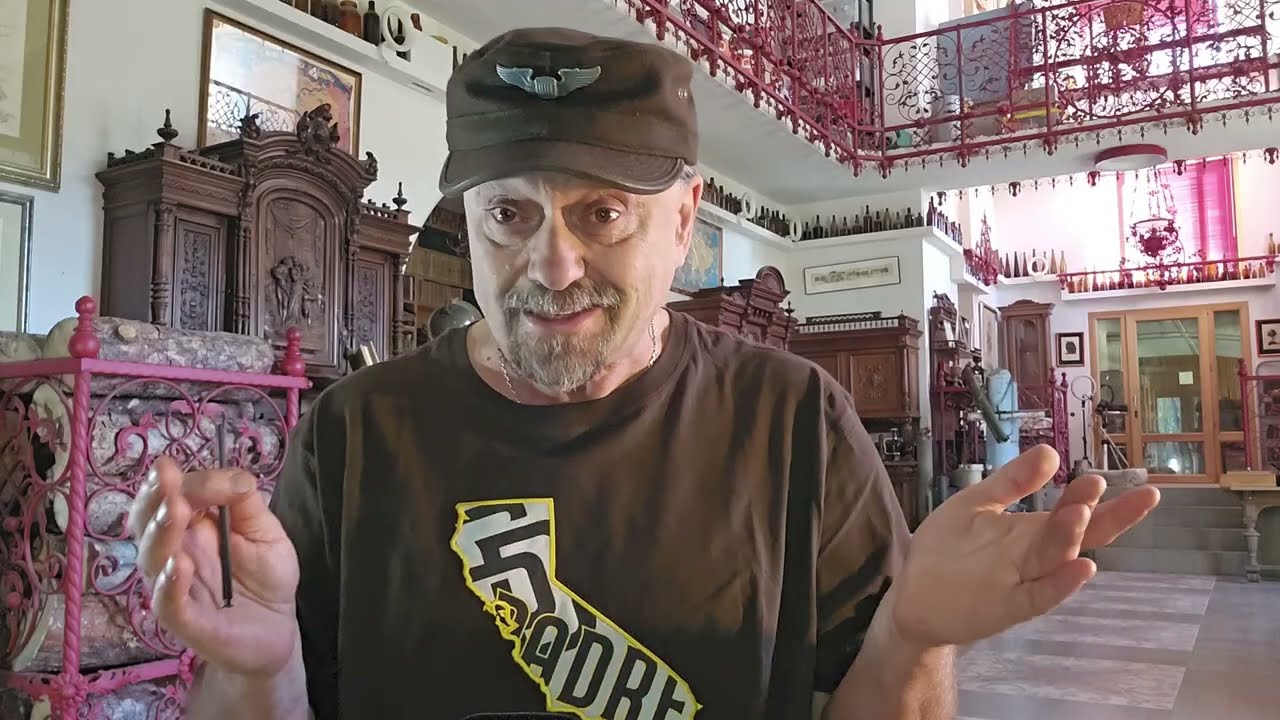 Могилы Героев УПА Зеля премешает с героями советского союза? -У нашей власти 