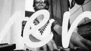 Maroon5 - Kara&#39;s Flowers - OLIVER