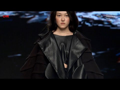 ABZAEVA Spring/Summer 2022 Runway | Mercedes-Benz Fashion Week Russia | VRAI Magazine