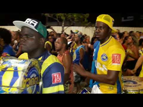 Bateria da Unidos da Tijuca - Ensaio de Rua para o Carnaval 2018 !