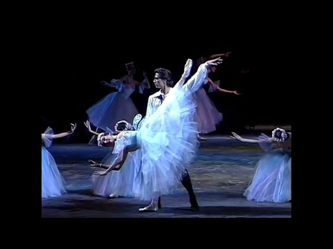 Nadezhda Gracheva & Sergei Filin in La Sylphide Excerpts