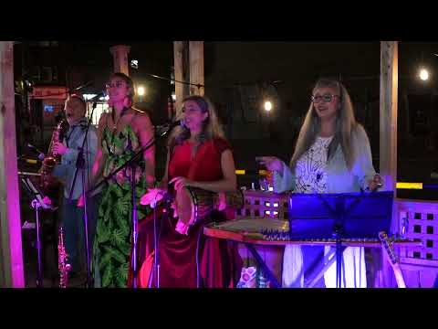 Al Qahwa - Share The Beauty (Sharikul Gamal) - music by Demetri Petsalakis; lyrics by Maryem Tollar