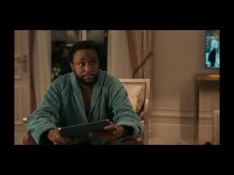 Mira listening to Laurie behind the wall - IRMA VEP s1x7