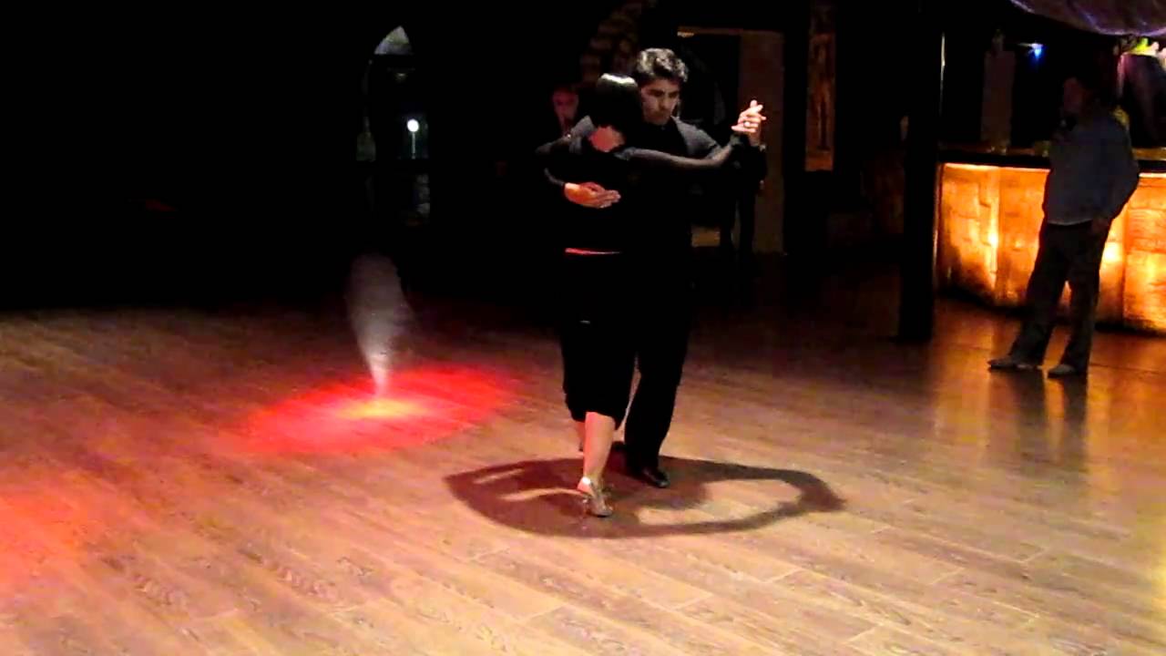 Tango a Napoli: lezione di Tango con Pablo Garcia e Paola Perez