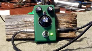 Video thumbnail for Testing the Way Huge Swollen Pickle with added EQ switching by Sizzorfite Studio