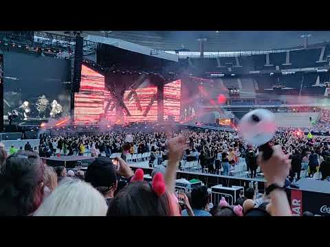 BTS (방탄소년단) - Speak Yourself - Paris DAY 2 - 19/06/08 - Mic Drop