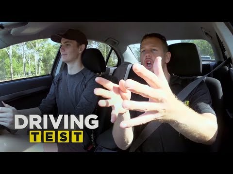 Confident learner shows off terrible driving skills | Driving Test Australia