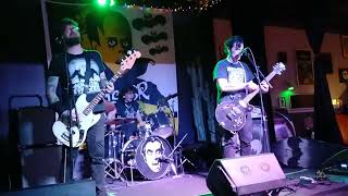 Monster A Go-Go - Graveyard Girlfriend - Live Groovie Ghoulies Cover