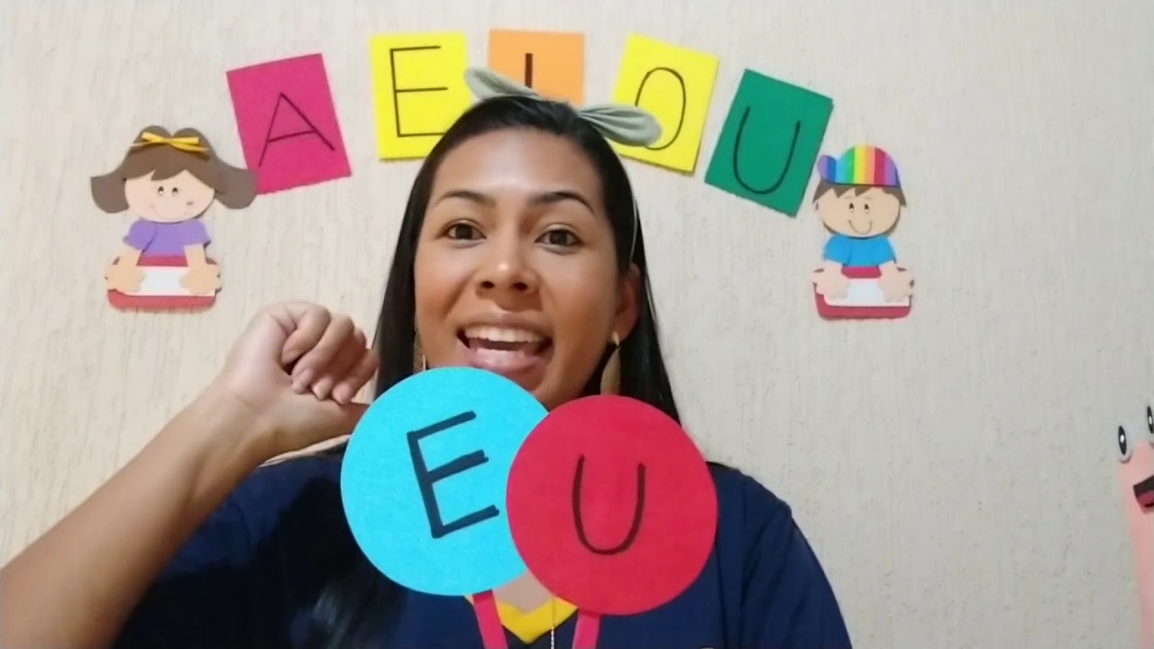 JARDIM I - Aula de Linguagem - Revisão das Vogais