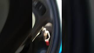 How to turn your ignition when stuck 02 Crown Vic