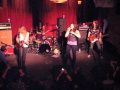 The Donnas Cover Kiss' Strutter - Live from The ...