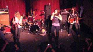 The Donnas Cover Kiss&#39; Strutter - Live from The Note, West Chester, PA - 3/27/10