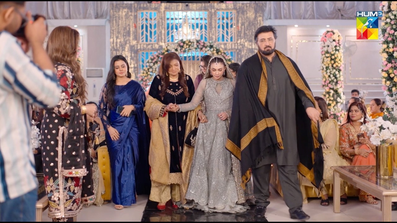 Thora Muskura Dou Meri Jaan...! Aye Dil Aazma Nahin - HUM TV
