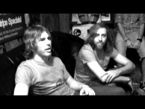 download lagu mp3 mp4 John Komar, download lagu John Komar gratis, unduh video klip John Komar