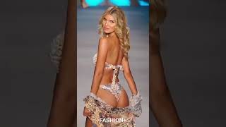 SWIMWEAR FASHION RUNWAY SHOW