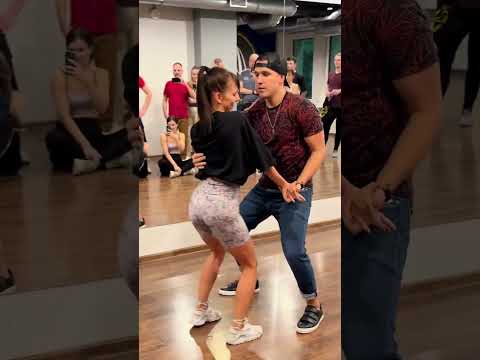 Duda & Adriana | Bachata Sensual Dance | Mario Baro - Mi Lirica
