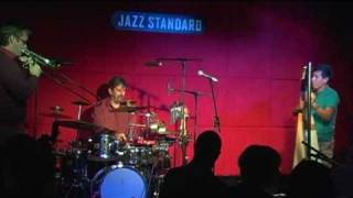 Edmar Castaneda Trio 