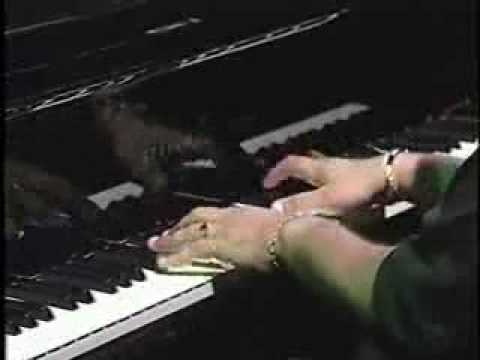 Cesária Évora -  Cabo Verde Manda Mantenha - Heineken Concerts - 2000