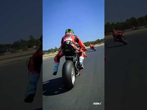 Bautista’s elbow save 👀 | 2025 #EstorilWorldSBK 🇵🇹